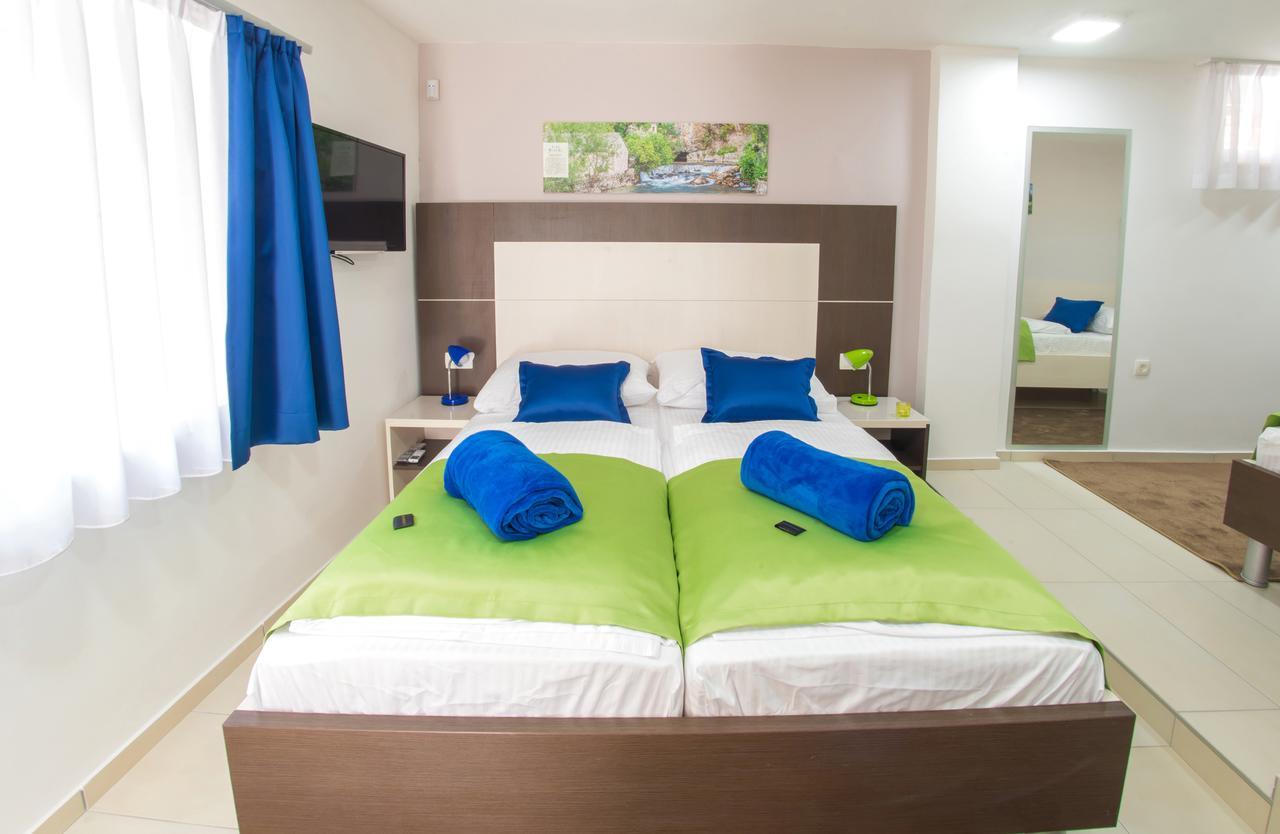 Five Rivers Rooms موستار المظهر الخارجي الصورة