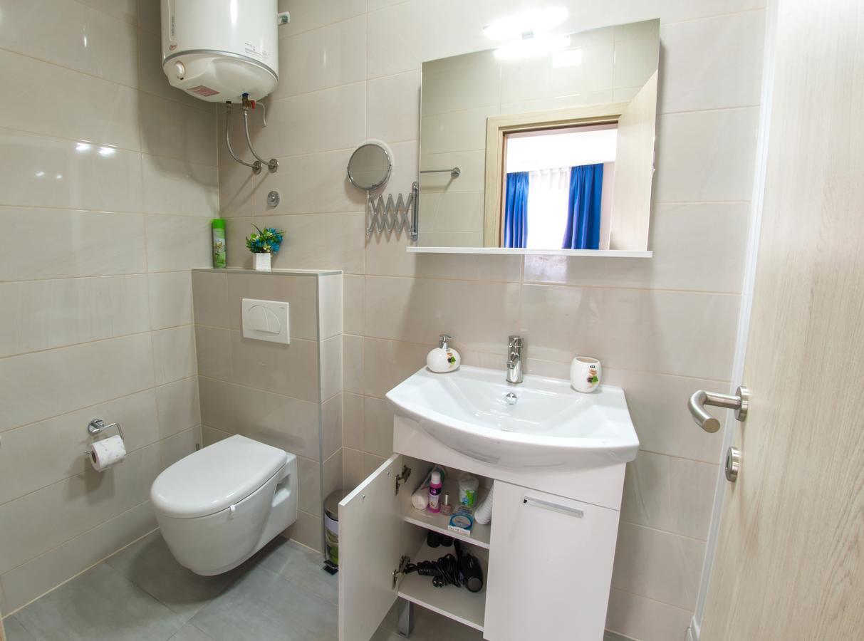 Five Rivers Rooms موستار المظهر الخارجي الصورة