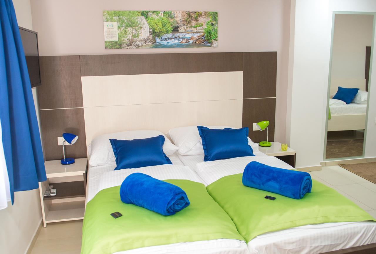 Five Rivers Rooms موستار المظهر الخارجي الصورة