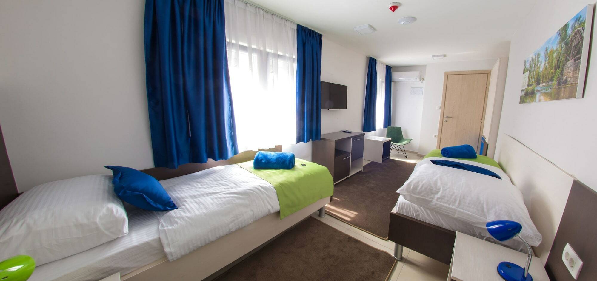 Five Rivers Rooms موستار المظهر الخارجي الصورة